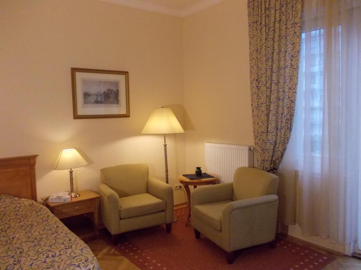 Flatneartocastlehill Apartment บูดาเปสต์ ภายนอก รูปภาพ
