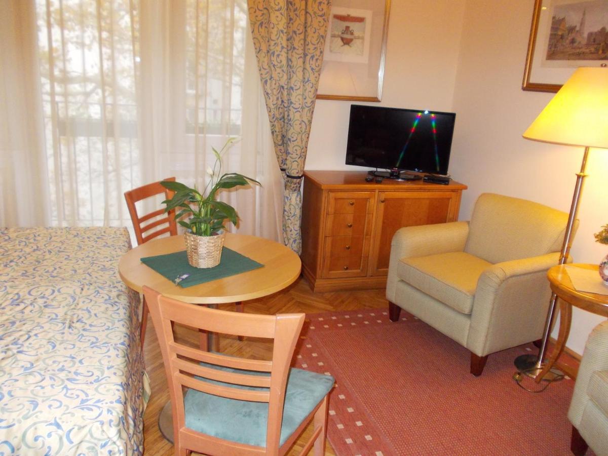 Flatneartocastlehill Apartment บูดาเปสต์ ภายนอก รูปภาพ